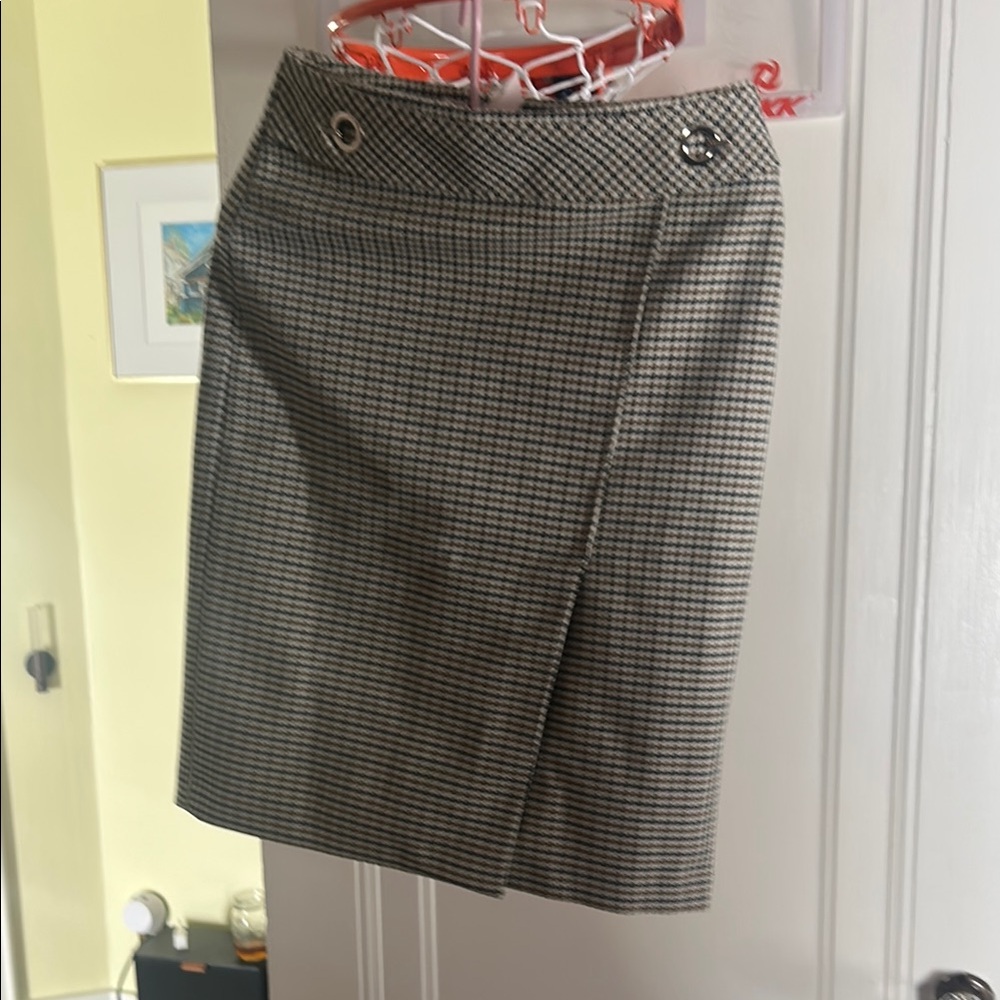 NWOT H&M Classic Houndstooth Skirt size 2